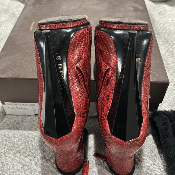 Gucci Red Python Heels - Picture 5 of 8